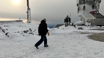 How researchers track weather on Mt. Washington in extreme conditions 
