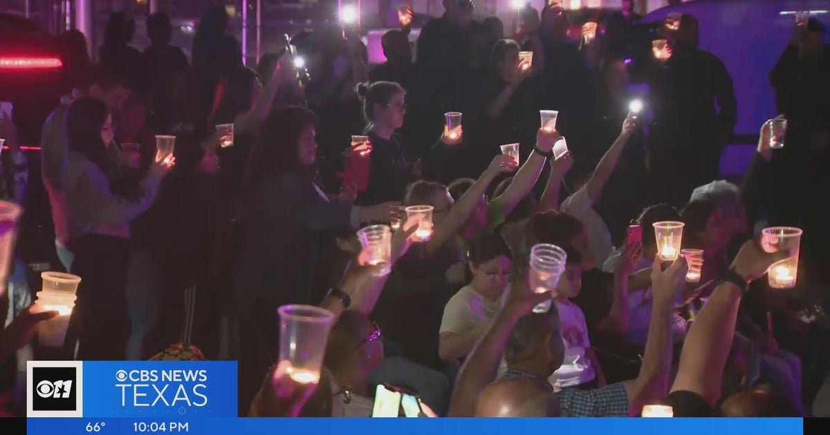 Everman community holds candlelight vigil for missing 6-year-old - CBS ...