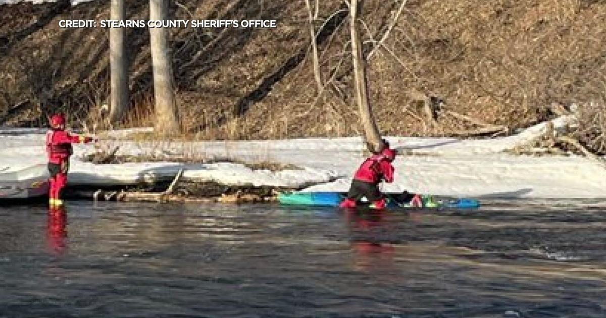 Kayaker rescued by Good Samaritan after capsizing on raging Sauk River ...