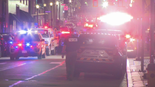kdka-6th-and-smithfield-downtown-stabbing.png 