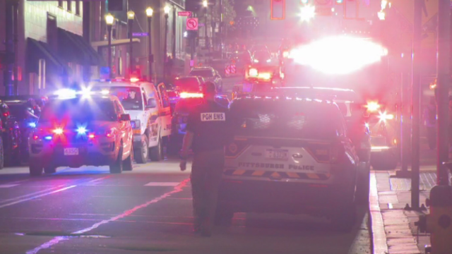 kdka-6th-and-smithfield-downtown-stabbing.png 