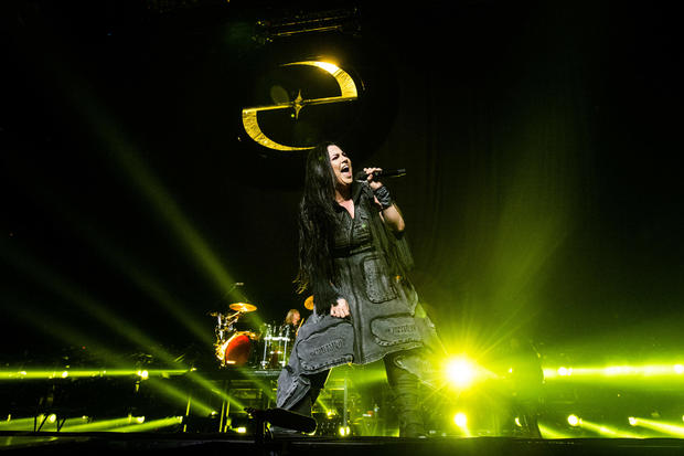 Evanescence at Oakland Arena 