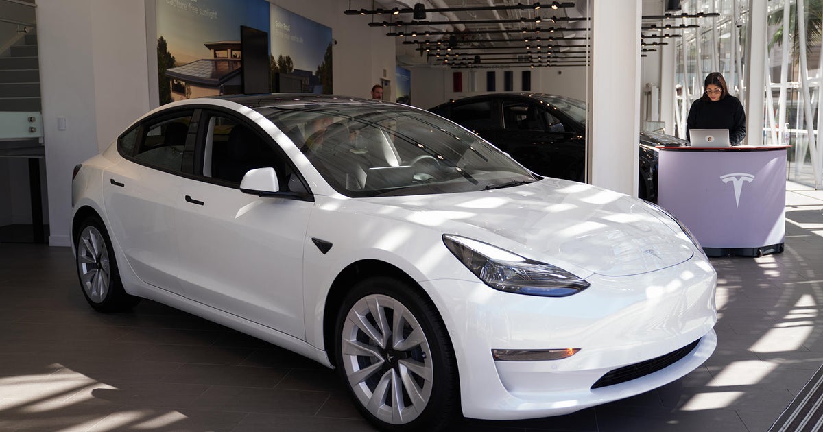 Security regulators investigating steering on some Tesla models Security regulators investigating steering on some Tesla models