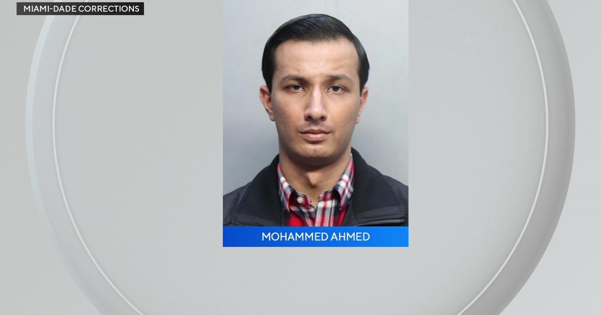 South Florida center faculty teacher arrested, accused of inappropriate behavior with pupil