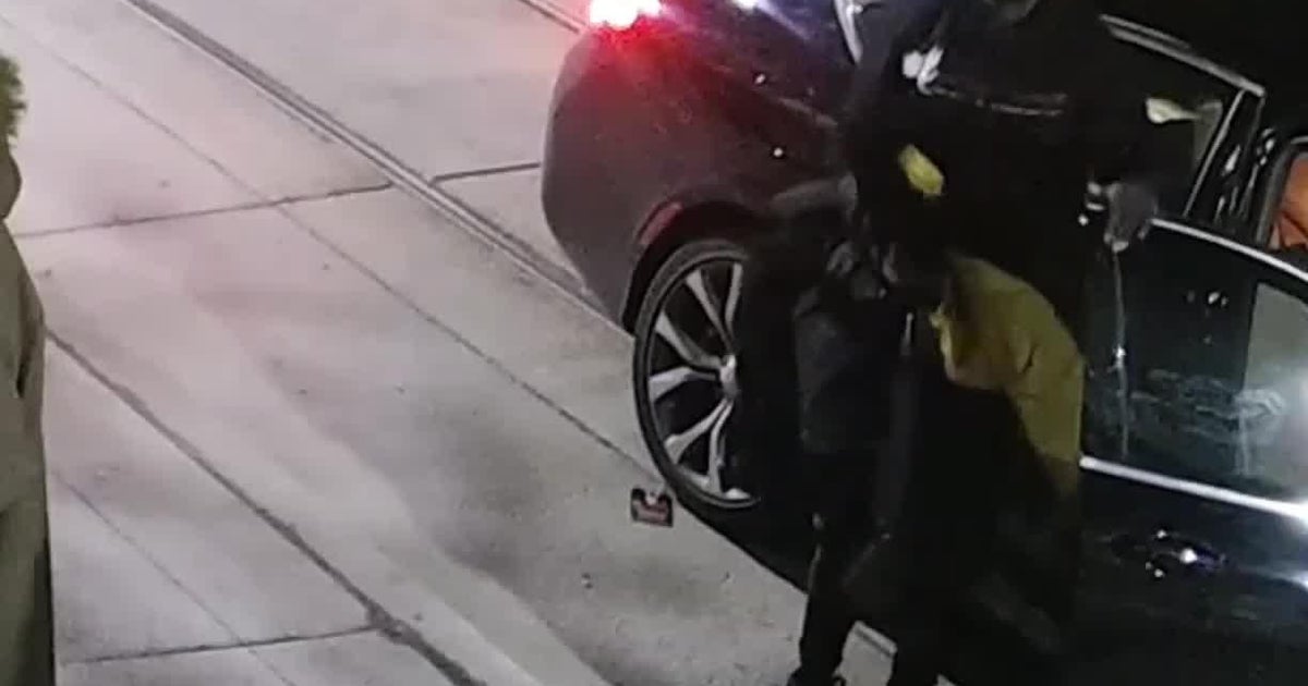 Detroit police release new video as they continue to search for suspect ...