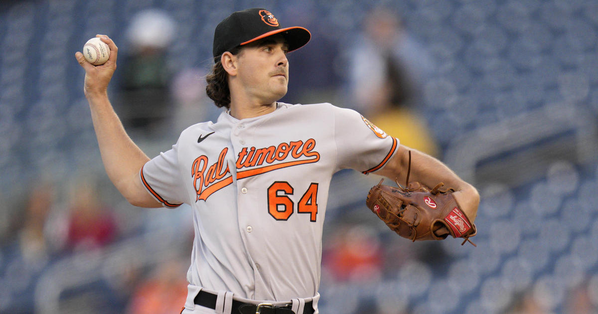 Orioles, playing with 'heavy heart,' shut out Nationals, 1-0