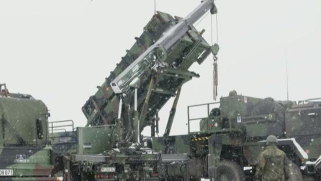 cbsn-fusion-us-made-patriot-missile-systems-arrive-in-ukraine-thumbnail-1898436-640x360.jpg 