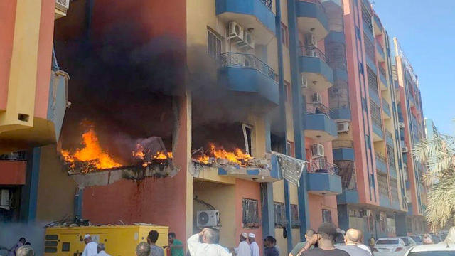 Fire breaks out during clashes in Sudan's Khartoum 