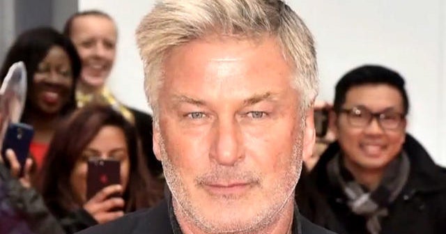 New Mexico prosecutors expected to drop manslaughter charge against Alec Baldwin, attorney says