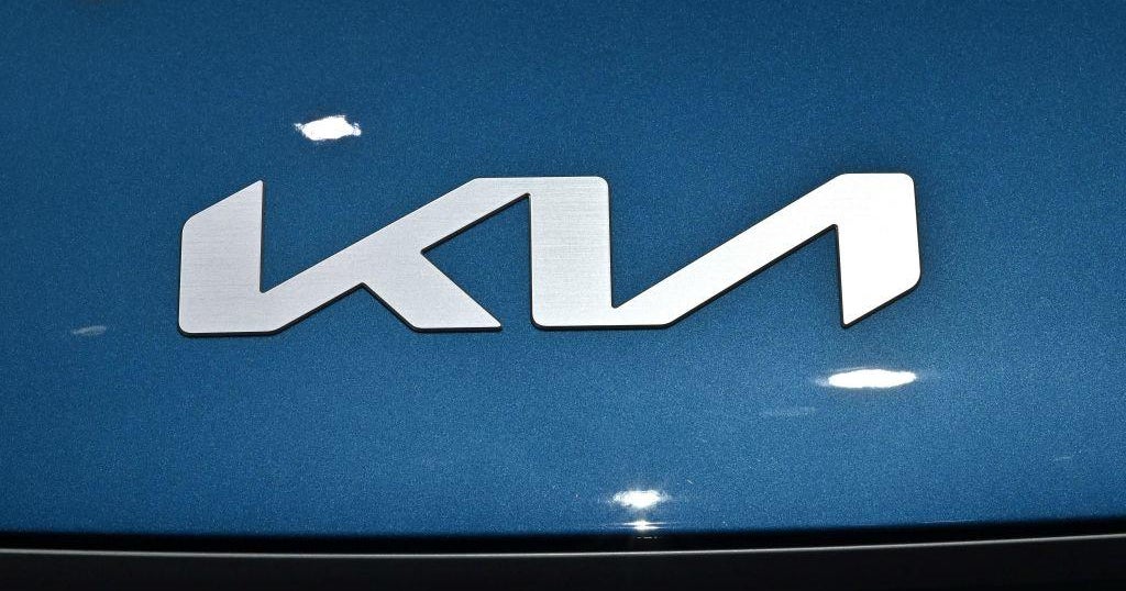 Thefts prompt California and 16 other states to urge recall of Kia, Hyundai cars