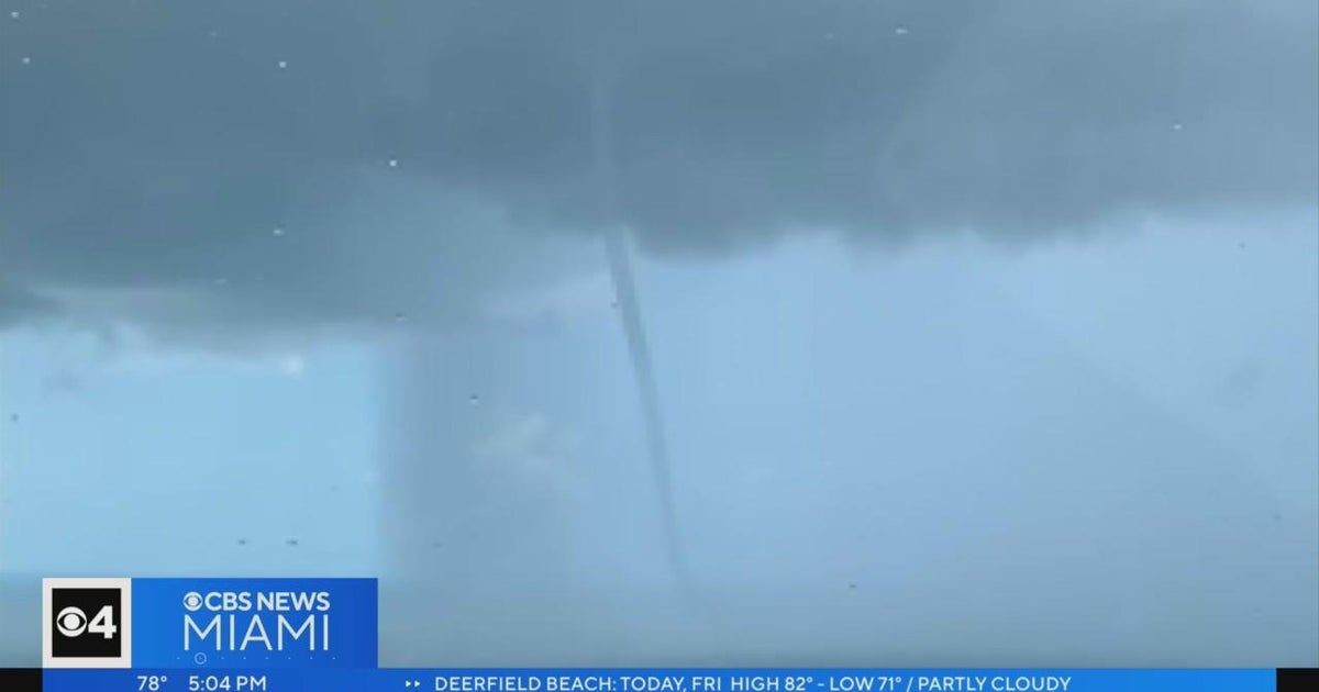 Waterspout touches down in Hollywood Beach CBS Miami