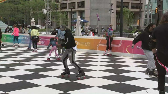 dilworth-park-roller-skating-rink.jpg 