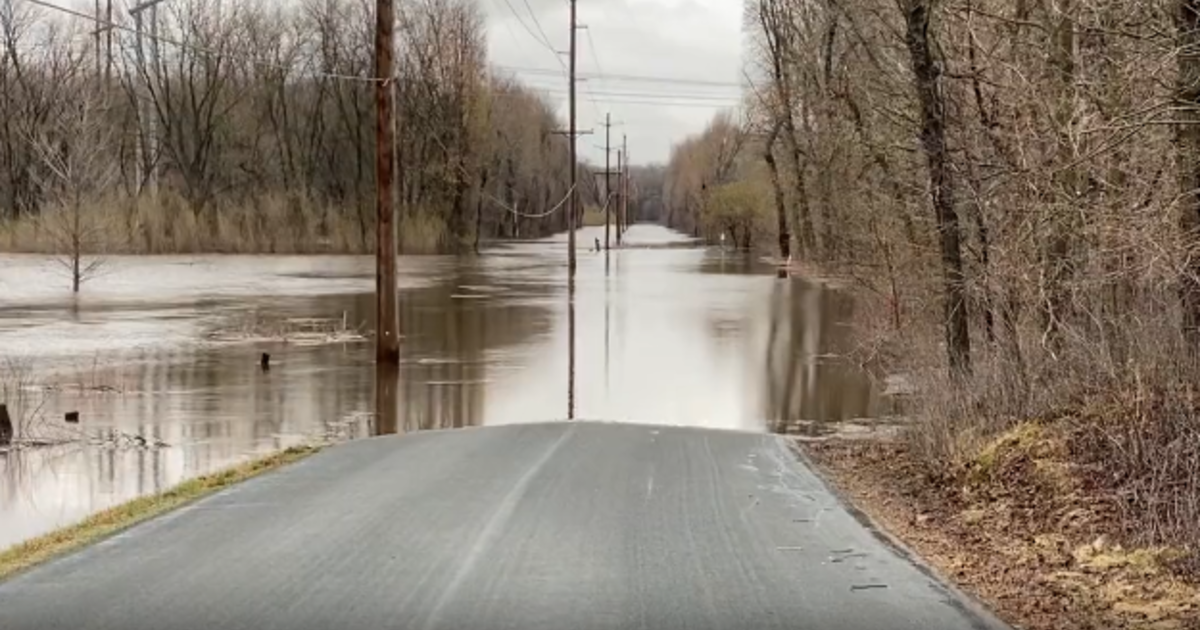 Mississippi River reaches major flood stage in Hastings