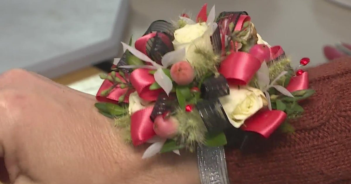 Flower prices on the rise ahead of senior prom season CBS Sacramento