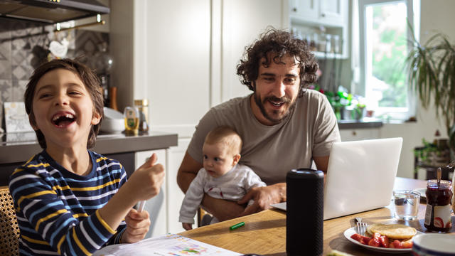 Family using a Smart Speaker 