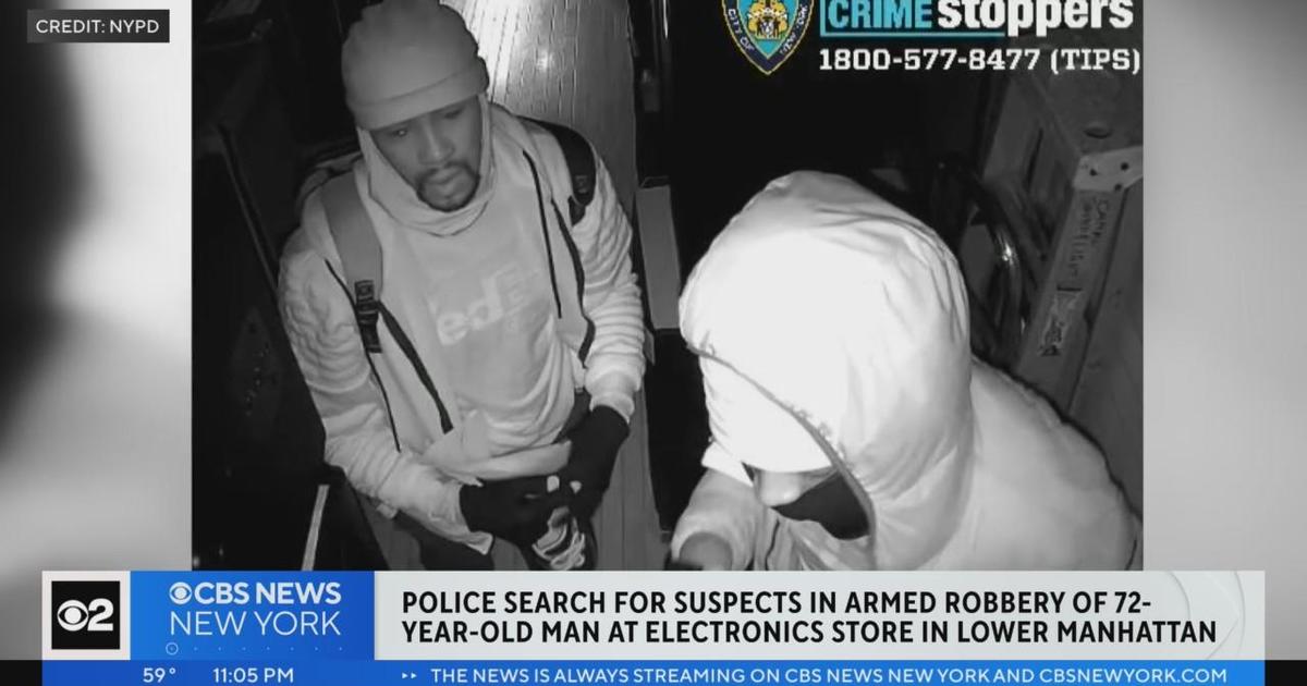 Police searching for suspects in armed robbery inside electronics store ...