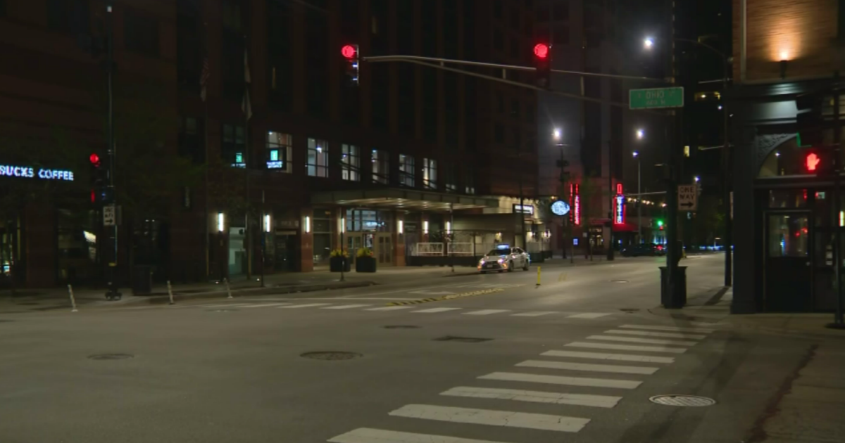 River North Robbery Man Robbed At Gunpoint At State And Ohio Cbs Chicago 2323