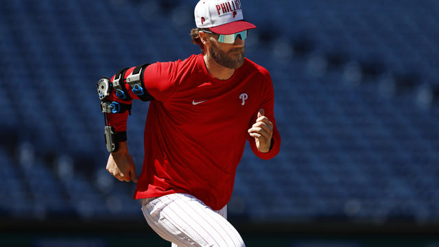 Miami Marlins v Philadelphia Phillies 