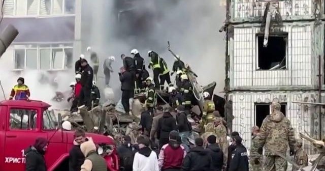 Russian missile strikes across Ukraine kill over a dozen people ...