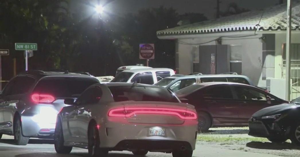Mother, child injured injured in NW Miami-Dade shooting - CBS Miami
