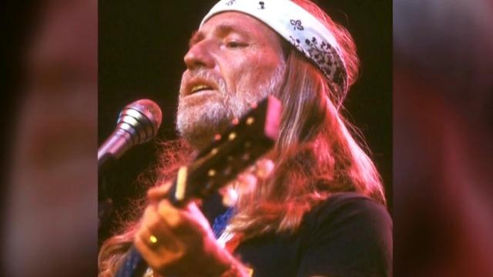 Willie Nelson inhales the love at 90th birthday concert – NewsNation
