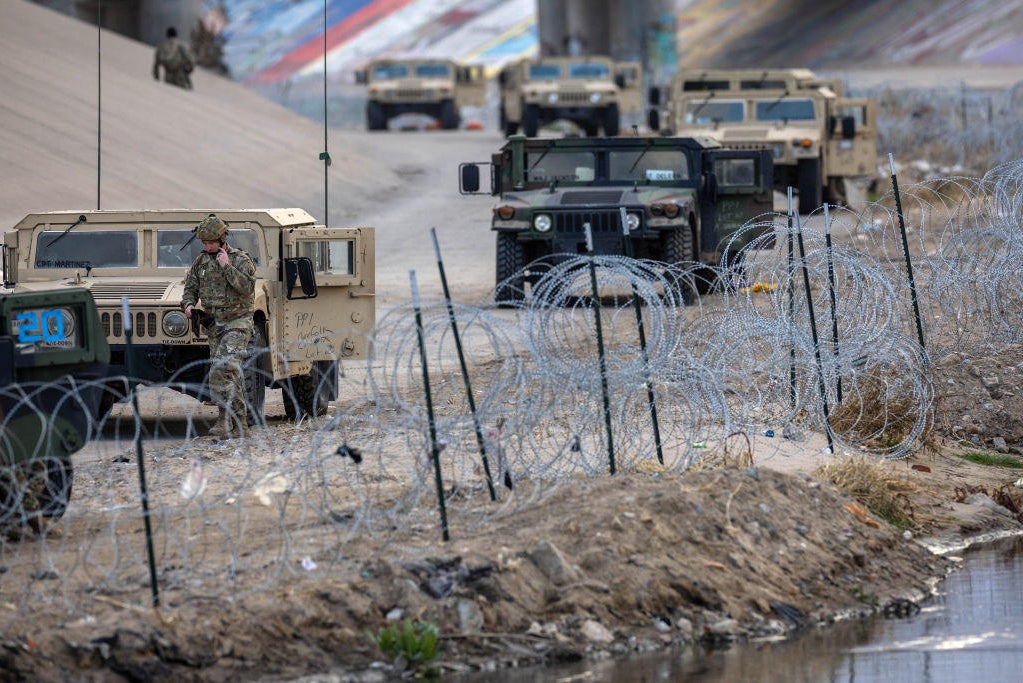U.S. sending 1,500 active-duty troops to southern border amid migration ...