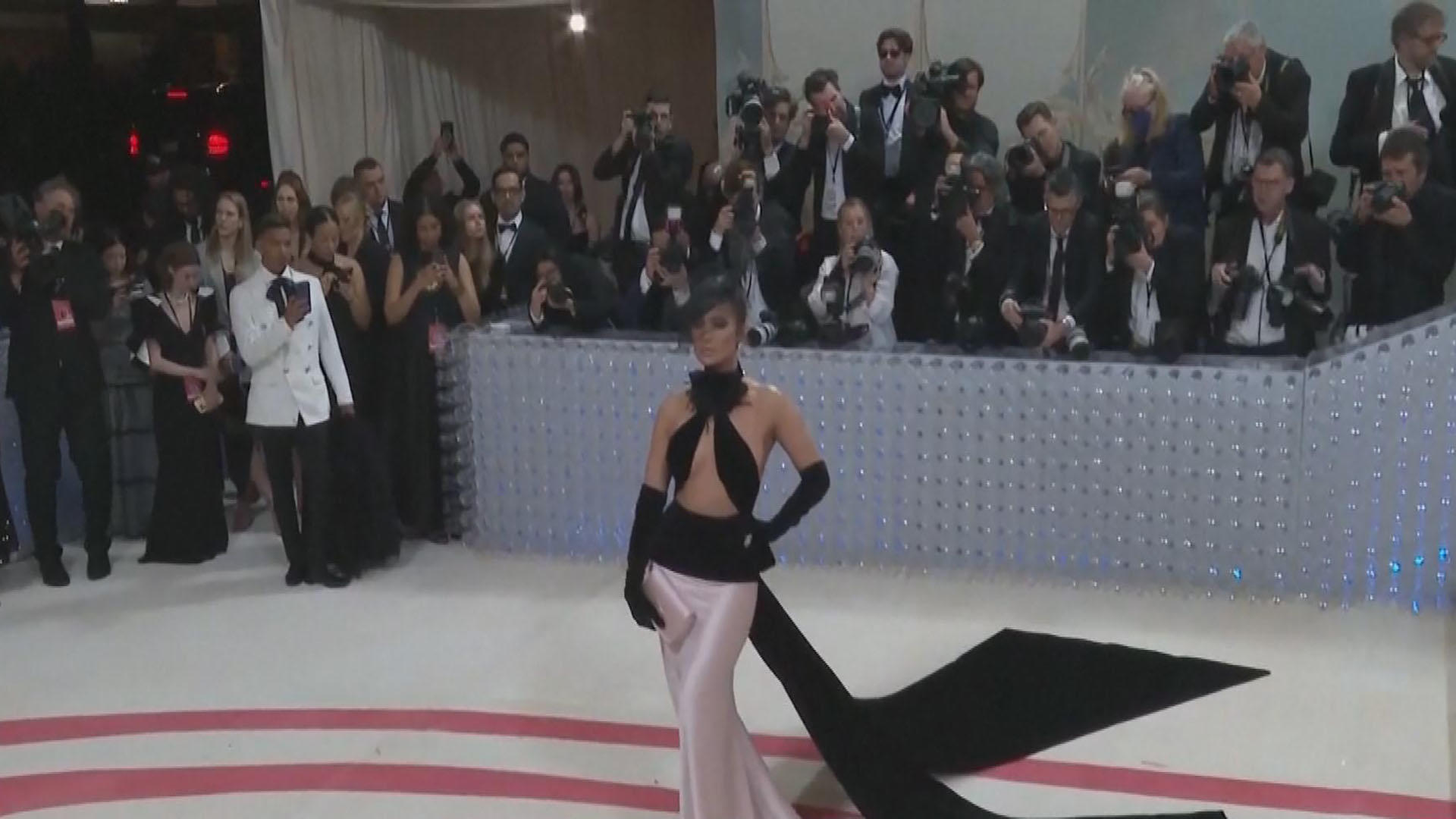 Met Gala 2023 live updates: Fashion highlights from carpet