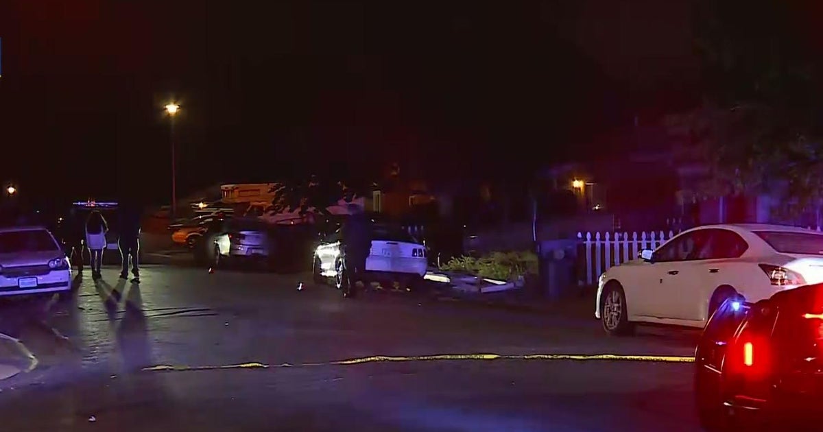Police: Vehicle struck by gunfire in Del Paso Heights