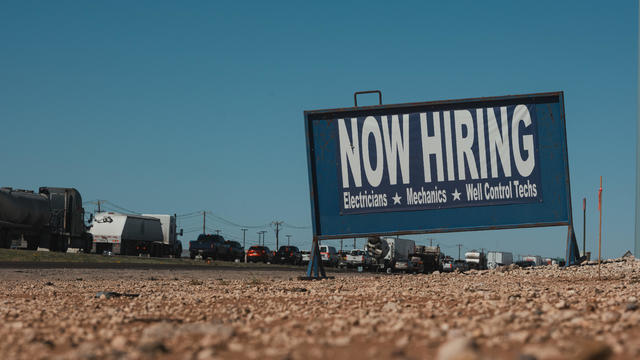 cbsn-fusion-us-april-jobs-report-unemployment-rate-drops-thumbnail-1943757-640x360.jpg 