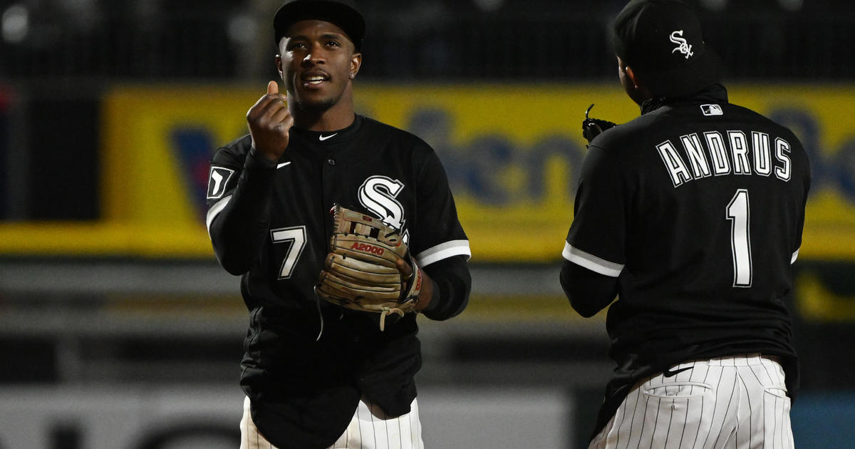 WATCH: Eloy Jiménez HR gives White Sox 2-1 lead on Twins