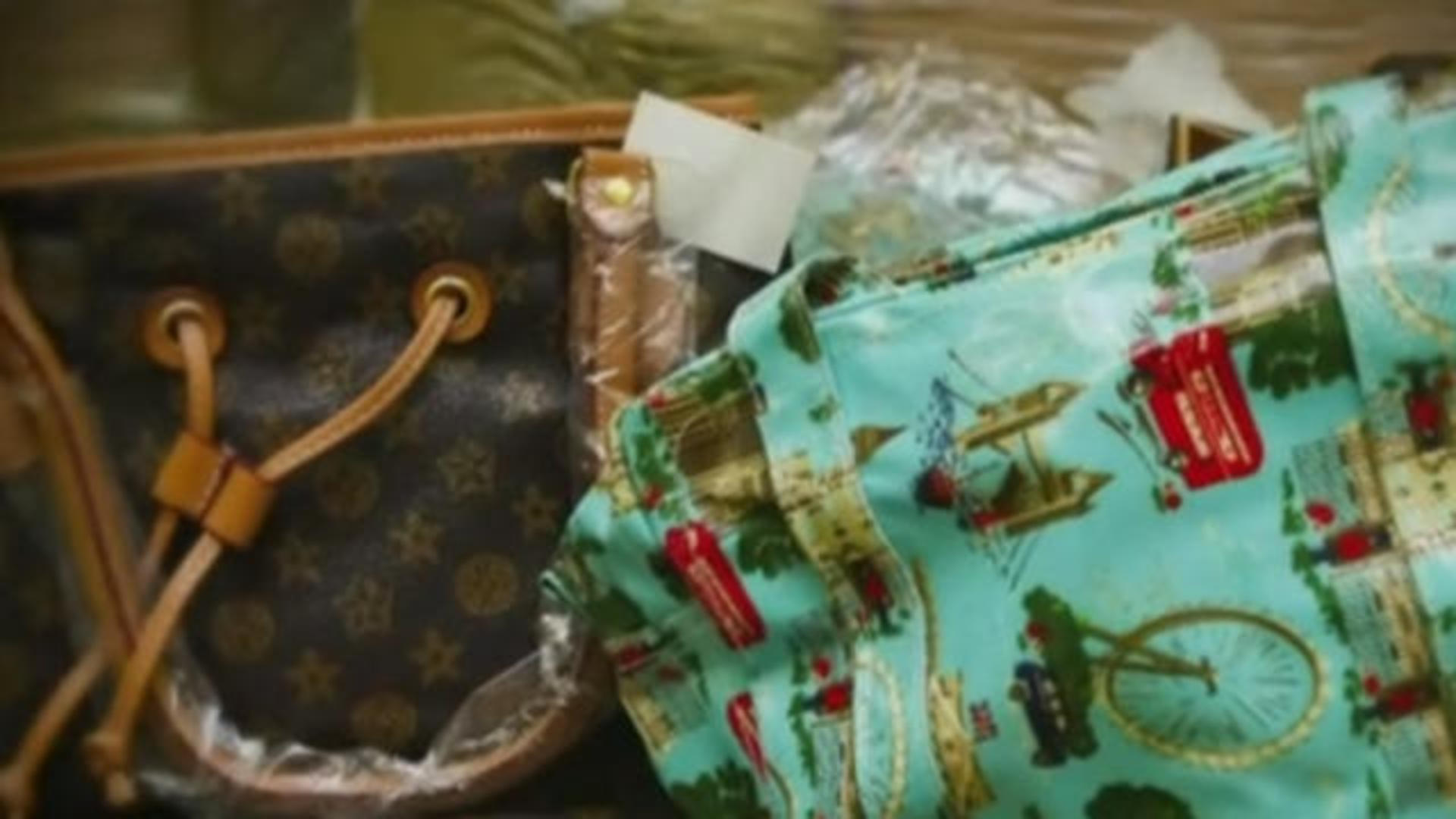 The rise of realistic fake designer bags - CBS News