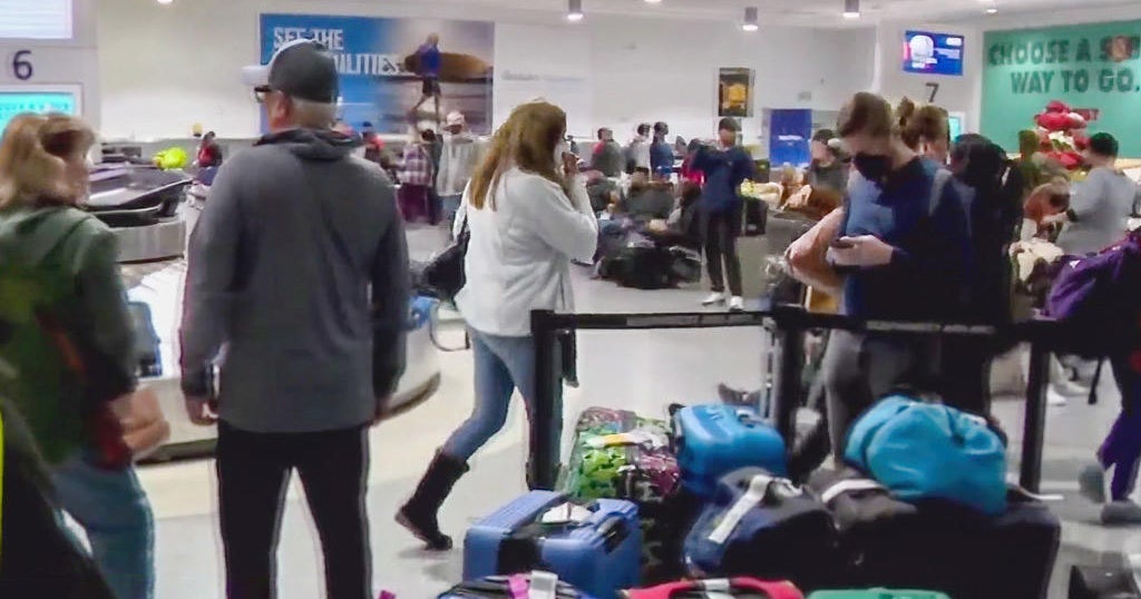 Pentup postCOVID wanderlust makes air travel a trial CBS San Francisco