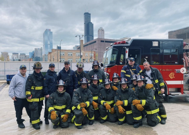 firefighters-visit-chicago-fire-academy.png 