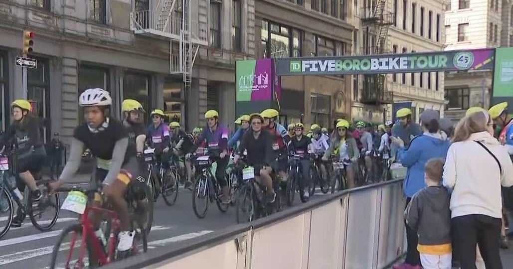 De Five Boro Bike Tour brengt fietsers van over de hele wereld naar New York City voor de bezienswaardigheden