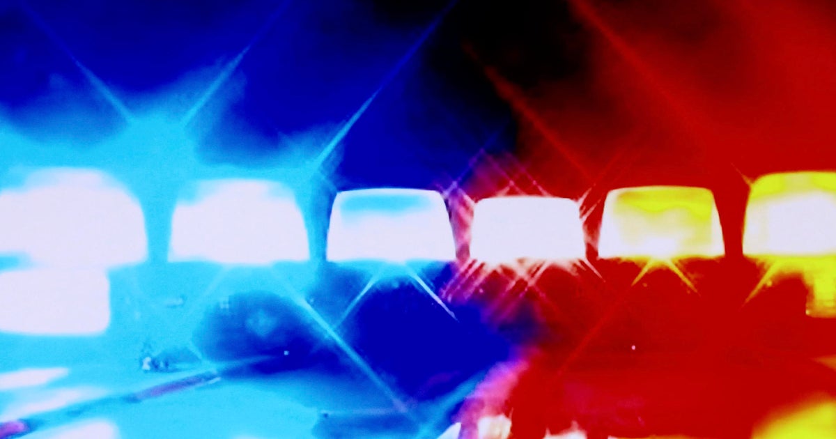 2 dead from a crash in Sacramento involving 1 vehicle