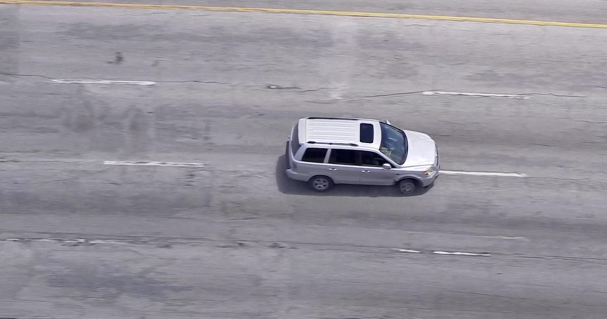 Low speed pursuit unfolds on Miami-Dade’s Palmetto Expressway