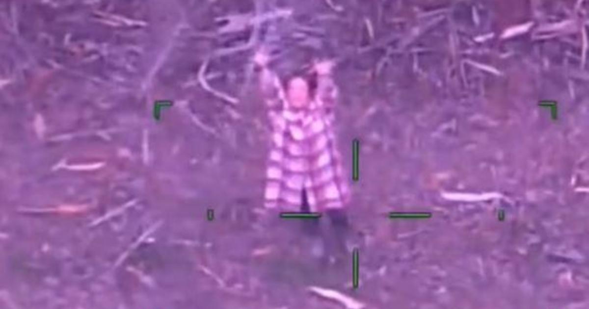 Изчезналата жена оцелява на близалки и вино в продължение на 5 дни, блокирана в австралийския храст