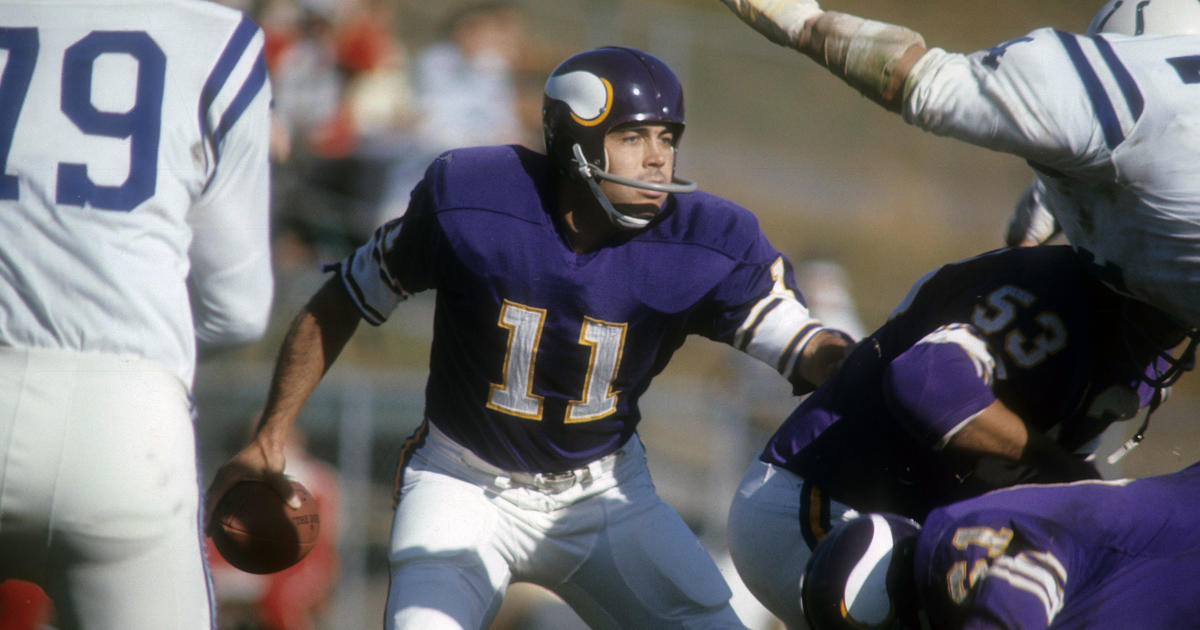 Gallery: Joe Kapp, former Vikings QB who led team to first Super Bowl, dies  at 85