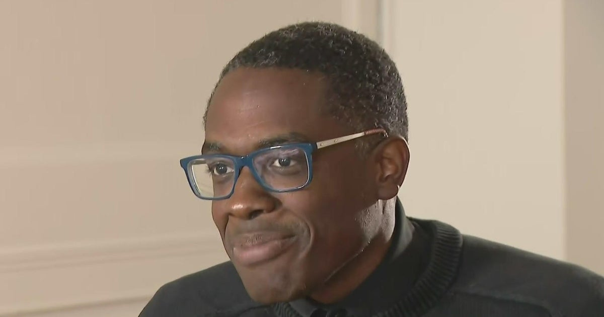 Local, Grammy-nominated composer putting a new spin on opera - CBS Chicago