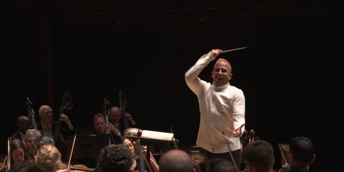 CD collection shaped Yannick Nézet-Séguin, conductor of 3 orchestras 