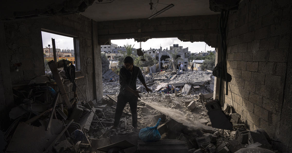 2 Palestinians killed in West Bank raid; Israel and Palestinian militants trade fire in Gaza