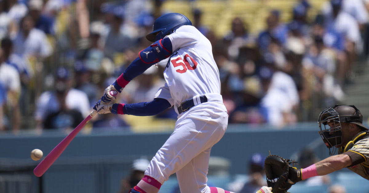 Streaking Dodgers shut out Padres 4-0 for 3-game sweep, 5th win in
