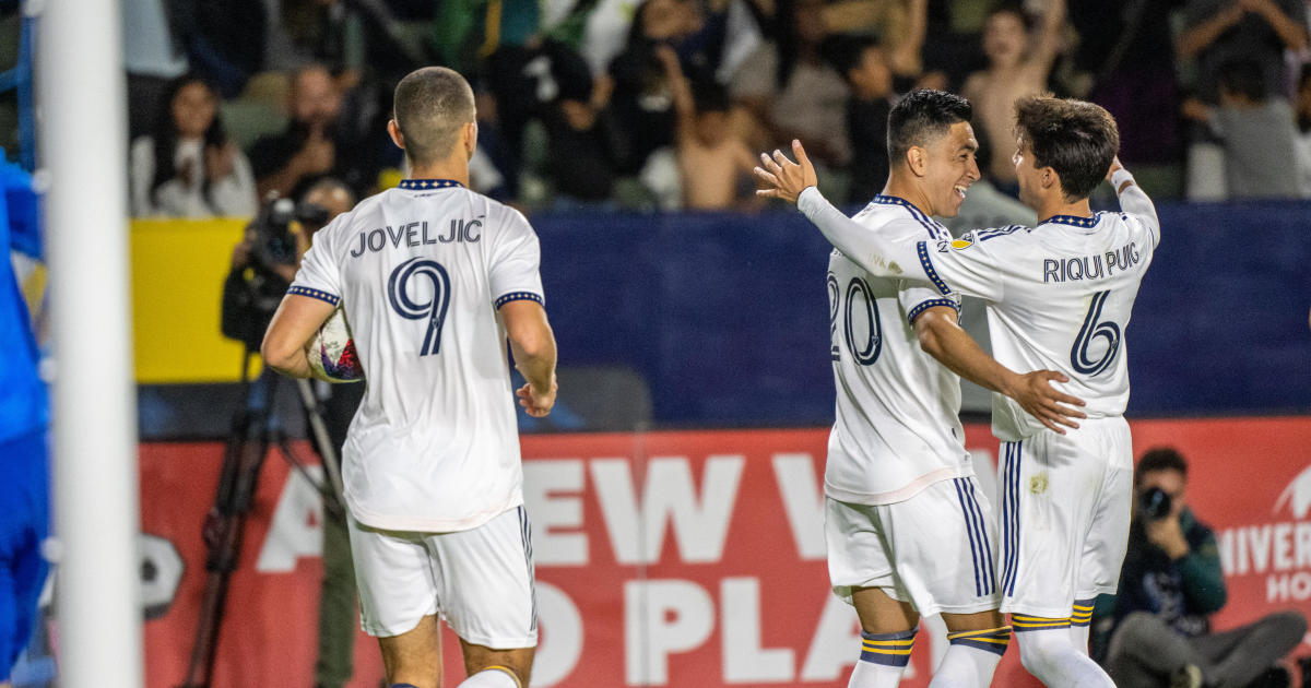 Cáceres, Joveljic lead Galaxy to 2-1 win over Earthquakes - CBS Los Angeles