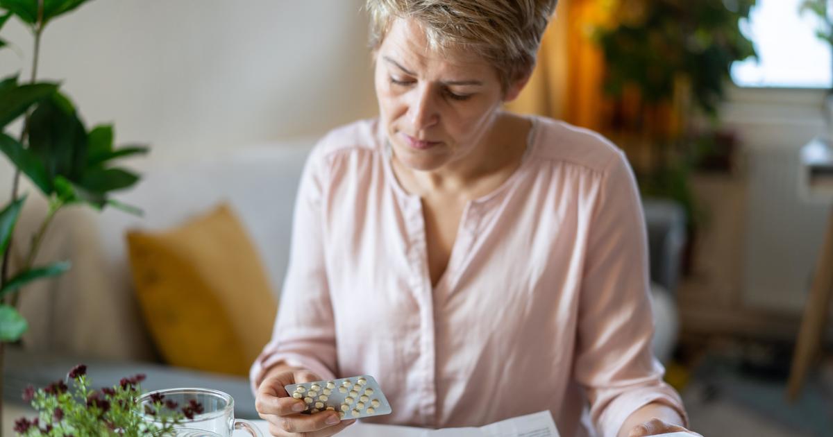 FDA approves new drug to treat menopausal hot flashes - CBS Boston