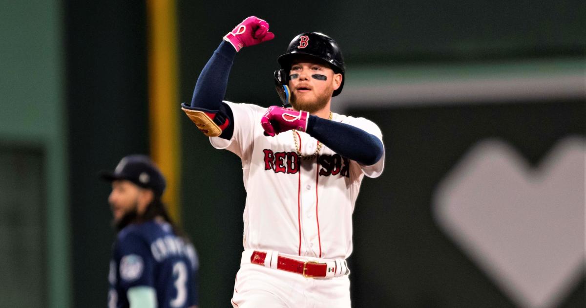 Alex Verdugo called team meeting prior to Red Sox snapping losing streak -  CBS Boston