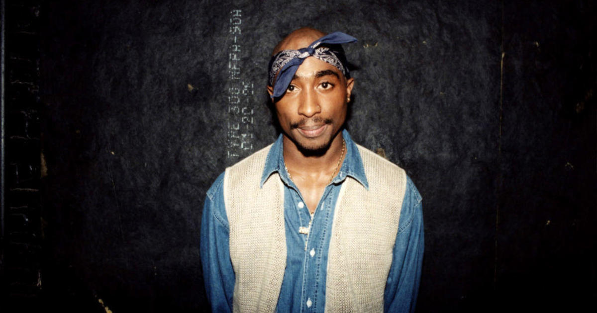 Las Vegas police are searching the home in connection with the murder of Tupac Shakur