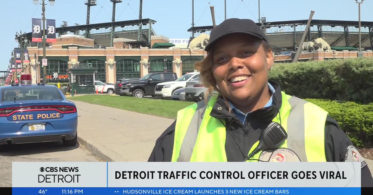 How a Detroit traffic officer went viral after $50,000 surprise from ...