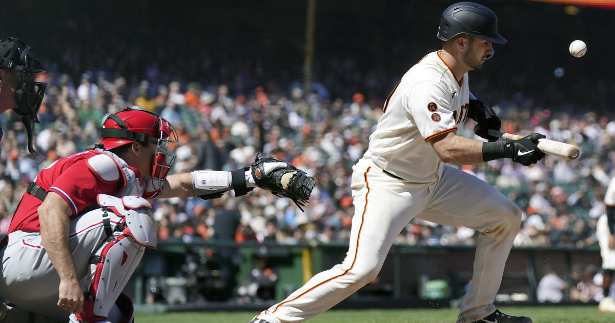 Giants clinch playoff spot, thump Padres 9-1 for 8th in row – KGET 17