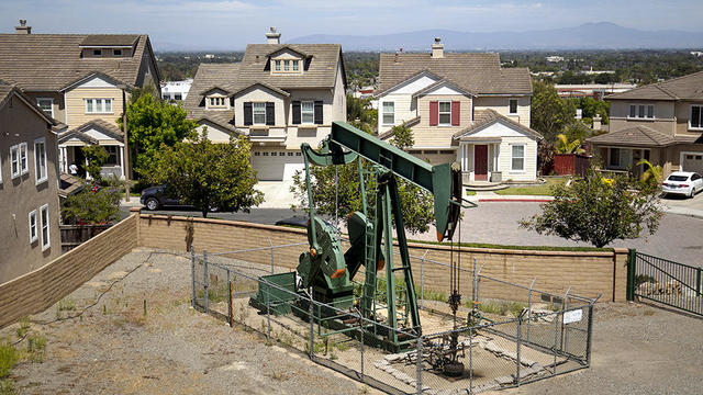 California Legislature - Oil Company Lawsuit Bill 