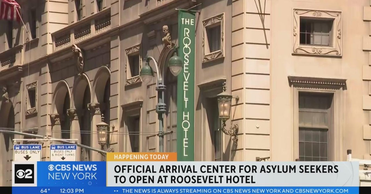 roosevelt hotel nyc asylum seekers